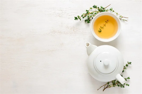 5 Common Garden Plants That Are Poisonous Right Under Your Nose